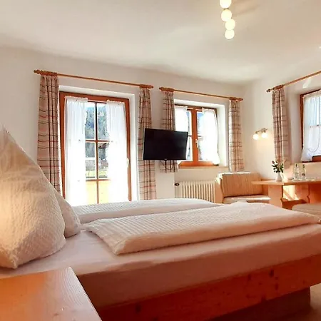 Knapphof Guest house 3*
